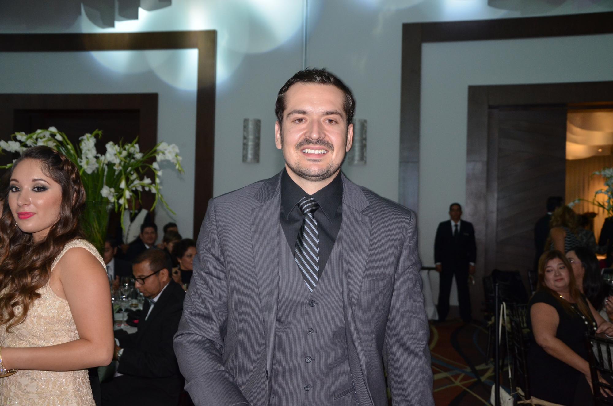 Dr. Gustavo Jiménez