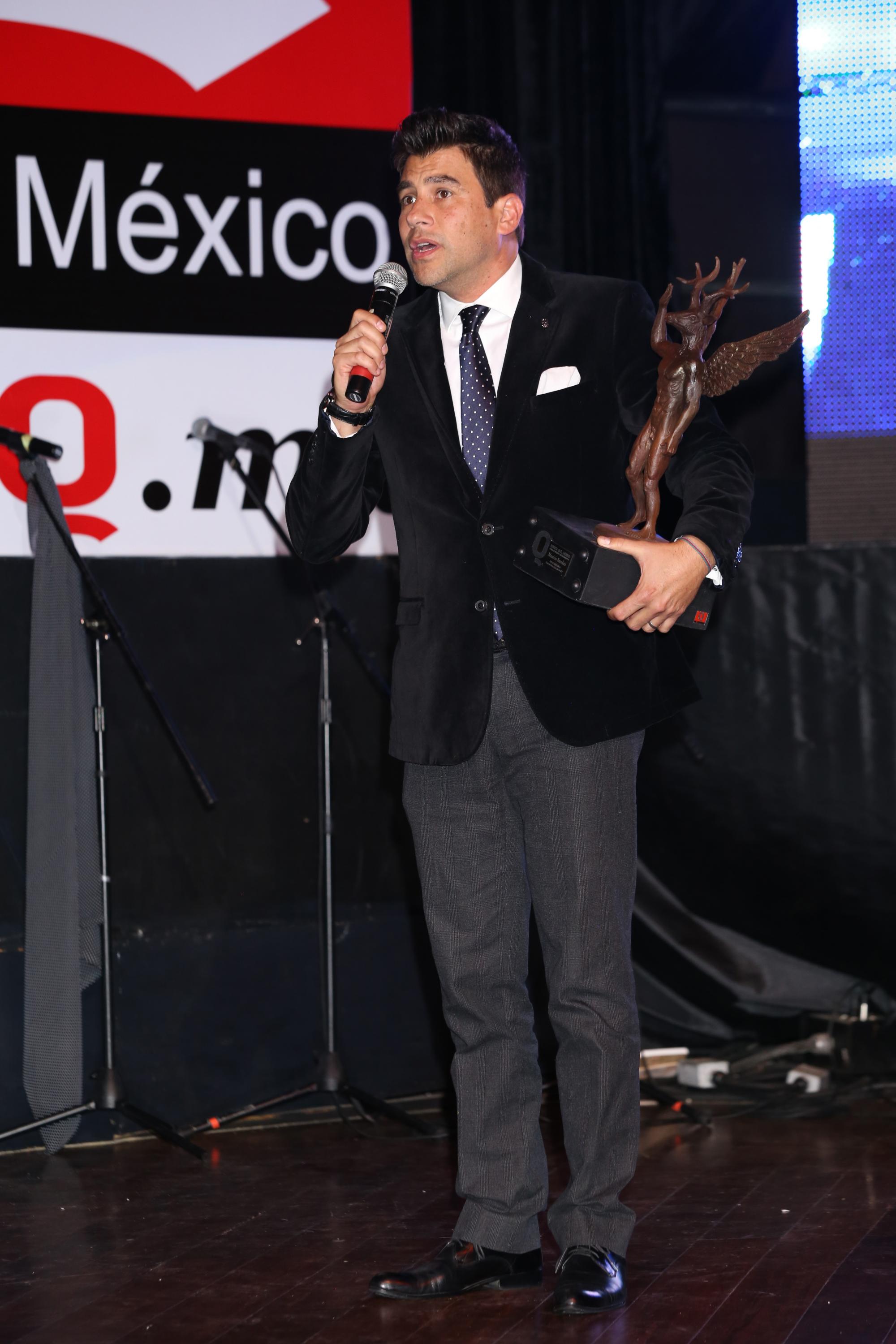 Mauricio Barcelata da sus impresiones acerca de recibir el premio
