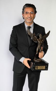Actor y conductor Raúl Araiza