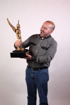 Edson Zuñiga “El Norteño brillante comediante