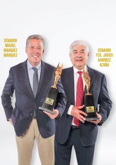 Lluvia de personalidades en los Premios Q en la CDMX 2223