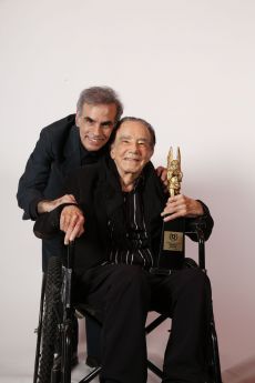 Alejandro Herrera y Mauricio Herrera, padre e hijo